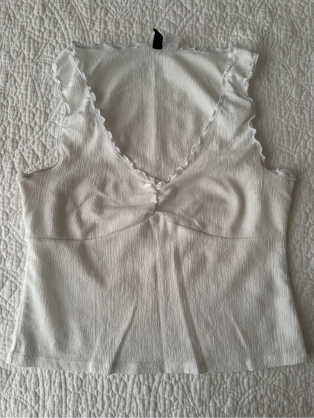 White Women’s V-Neck Sleeveless Top
